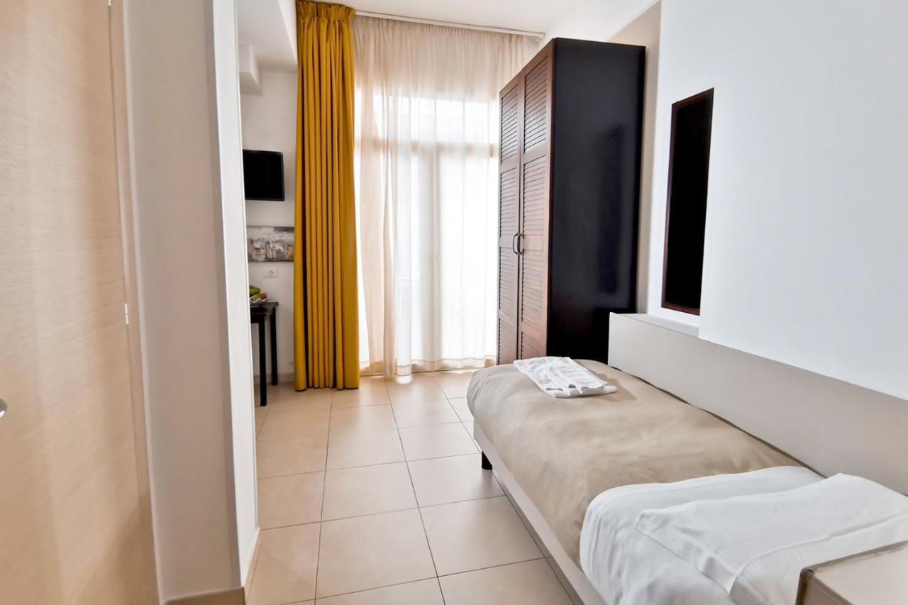 Hotel Poetto Cagliari Buitenkant foto